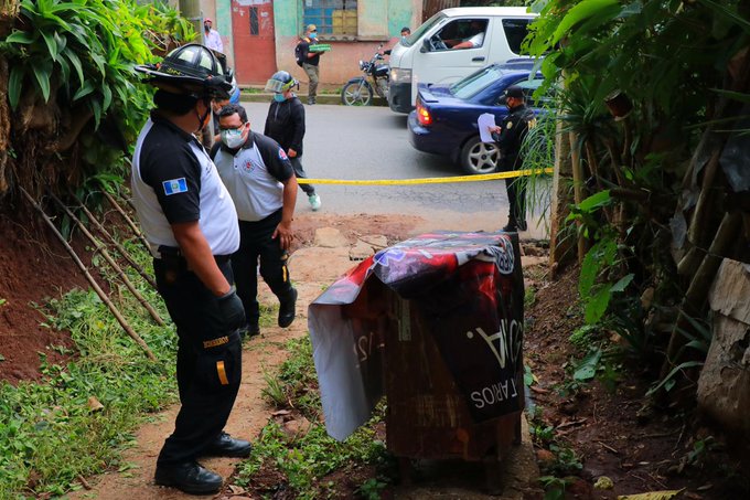 Hallan cadáver dentro de mueble abandonado en la zona 18 capitalina