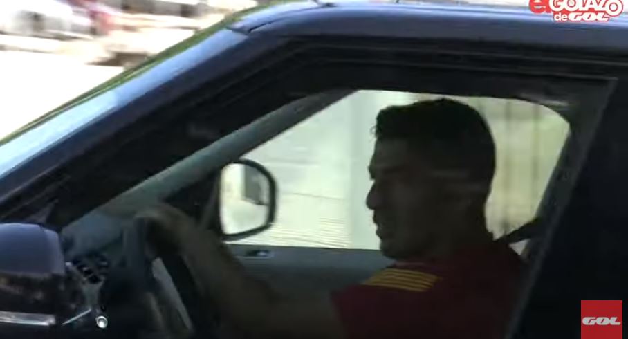 ¿La última imagen? Luis Suárez deja el entrenamiento del Barcelona entre lágrimas ante su inminente despedida de ese club