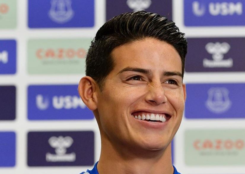 A ritmo de samba y con acento portugués, James Rodríguez demuestra alegría en el Everton