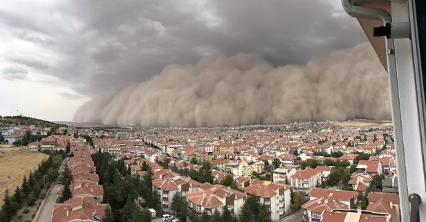 Video: Mega tormenta de arena cubre la capital de Turquía