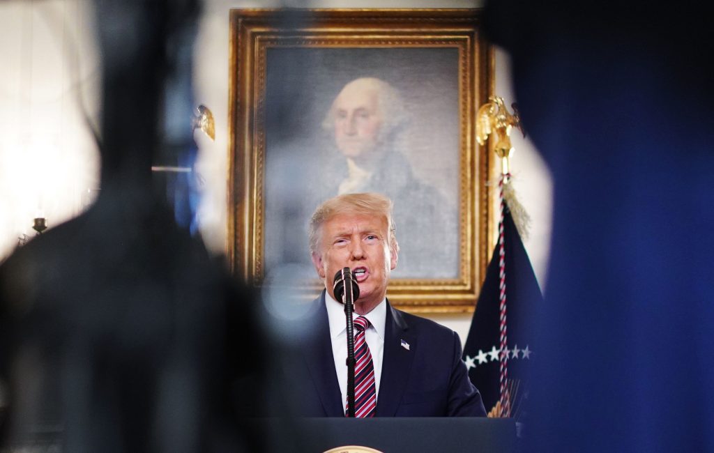 Trump confiesa que sí ocultó intencionalmente la gravedad sobre el coronavirus y explicó por qué lo hizo