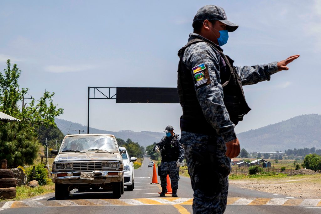 Torturados y descuartizados: sicarios matan a siete pobladores en Michoacán, México
