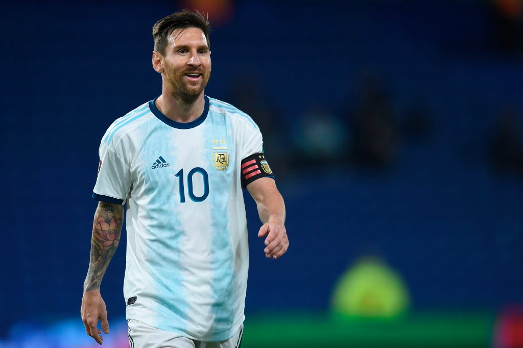 En un juego sin mucho brillo, Messi da la victoria a Argentina contra Ecuador