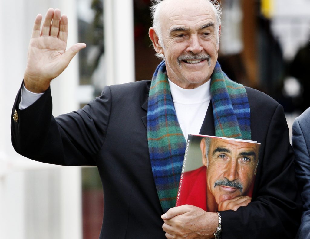 Muere Sean Connery, legendario actor británico, a los 90 años