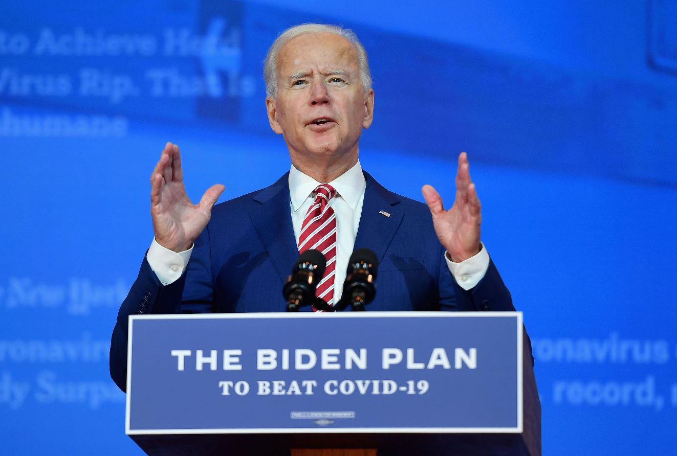 Biden promete vacuna para covid-19 gratis para “todos” si logra ganar la presidencia de Estados Unidos