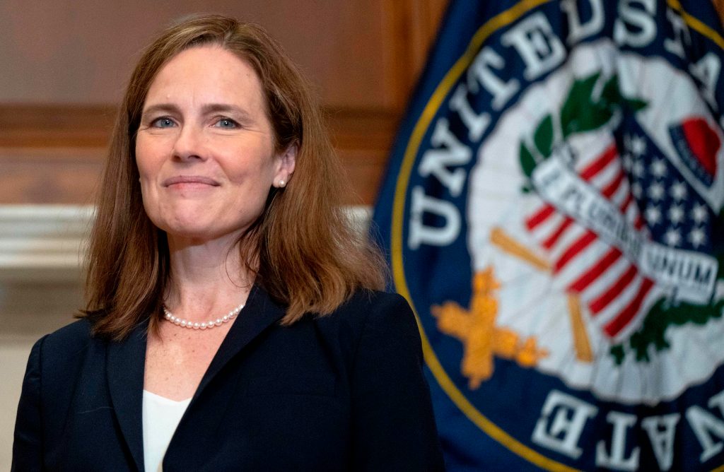 Senado de Estados Unidos confirma a Amy Barrett, propuesta por Trump, como nueva jueza del Supremo