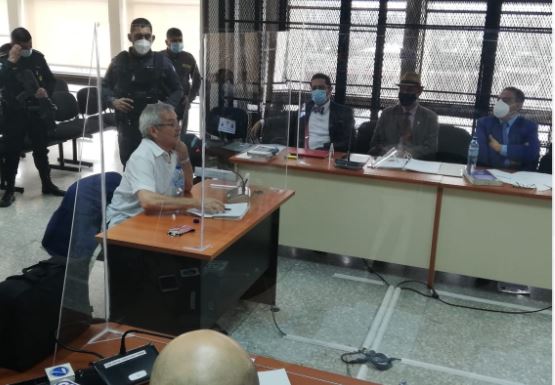 Ligan a proceso penal y envían a prisión preventiva a César Montes señalado de tres delitos