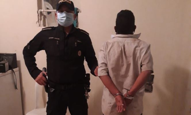 Hombre intenta quemar en un horno artesanal a su hija embarazada, pero sus gritos alertan a la policía y la rescatan