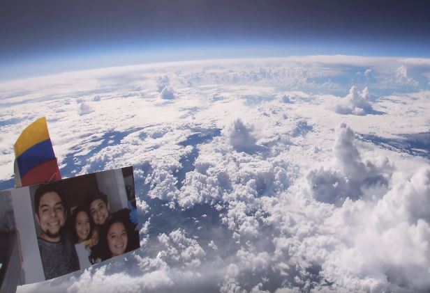 Youtuber lanzó una sonda casera a la estratosfera y logró estas increíbles imágenes de la Tierra