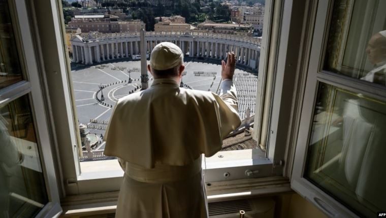 El papa Francisco acepta la renuncia del obispo Edward Janiak acusado de encubrir casos de pederastia de Polonia