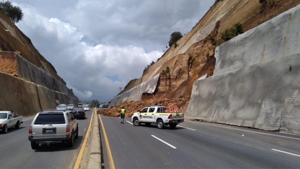 Libramiento Chimaltenango: Se complica ruta a occidente por nuevo derrumbe