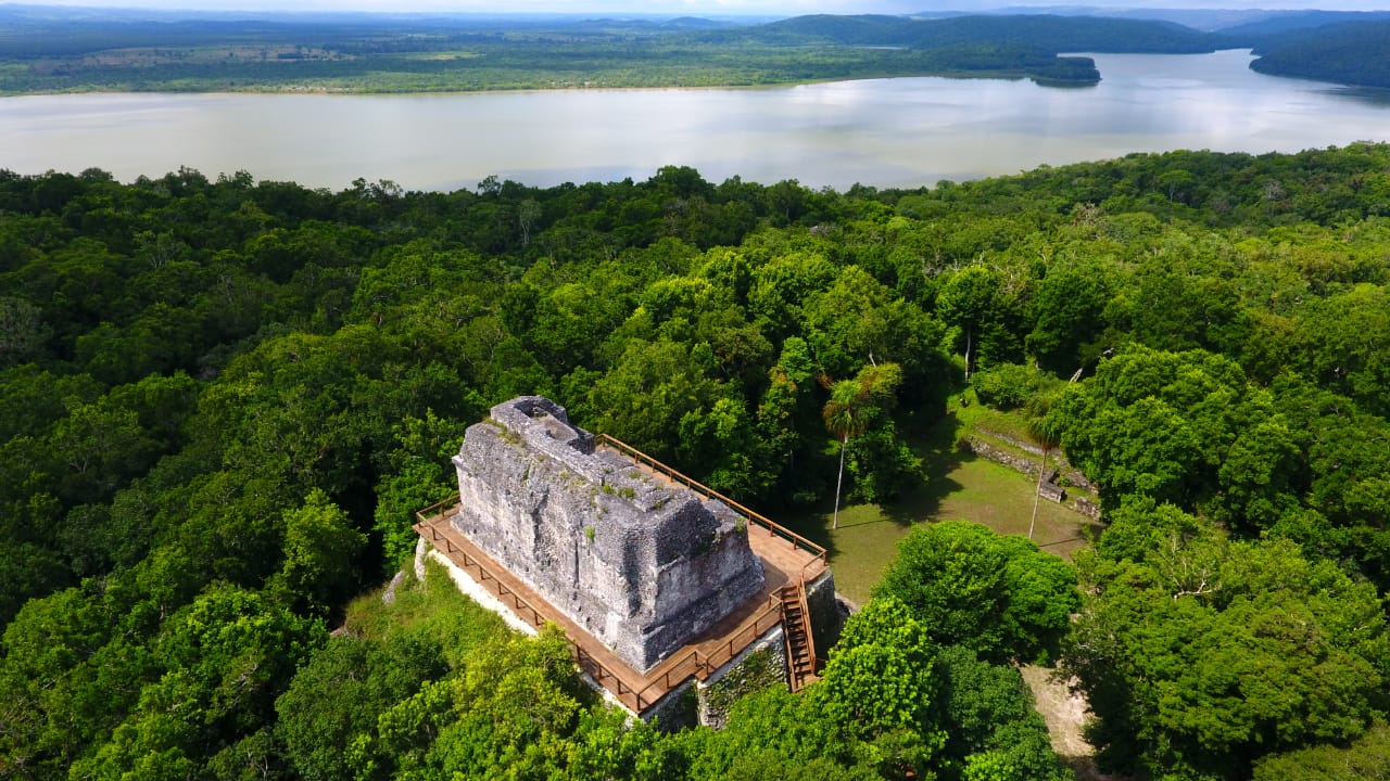 Fotogalería: La impresionante vista que se podrá tener de Yaxhá con la escalinata de ascenso y descenso en la estructura 216