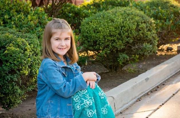 Niña fue obligada por sus tutores a saltar en una cama elástica y murió de deshidratación