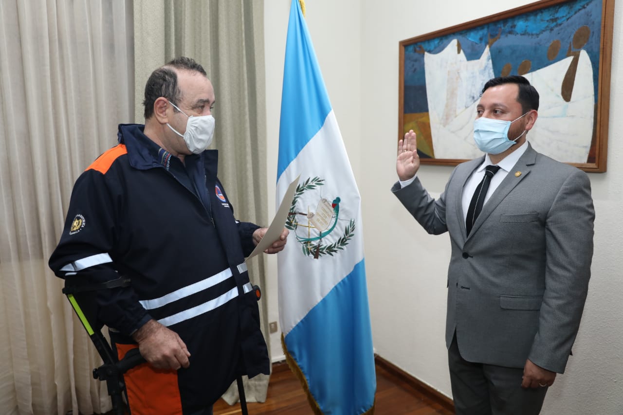 Gendri Reyes pasa a ser el nuevo ministro de Gobernación