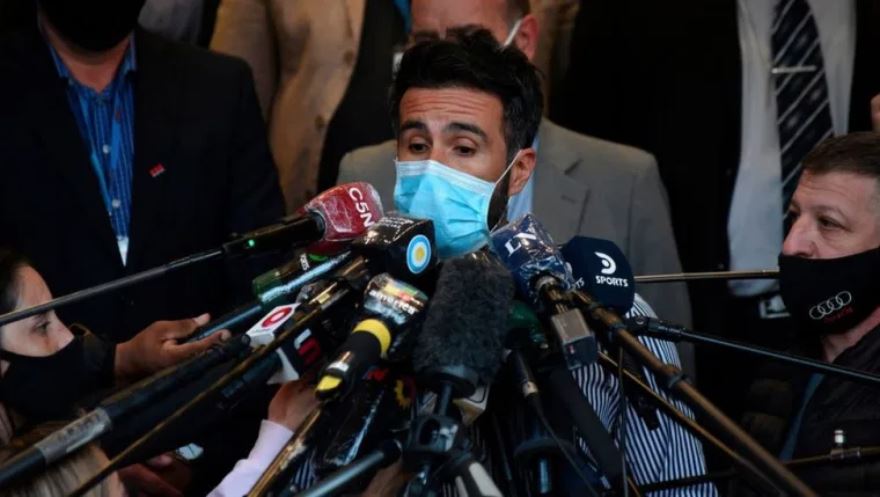 Muerte de Maradona: allanan la casa y el consultorio de Leopoldo Luque, el médico de cabecera del futbolista