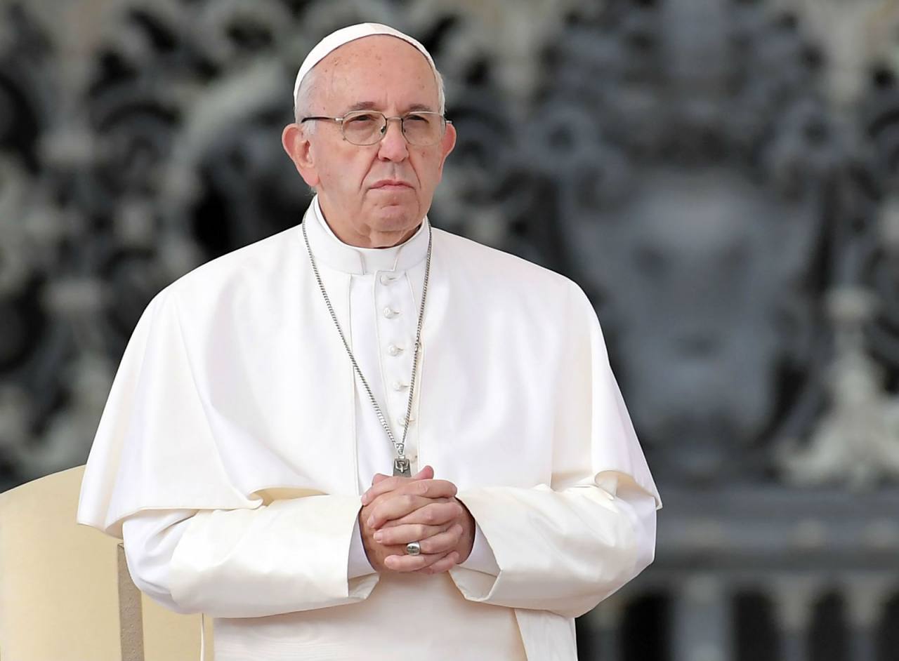El papa pide no caer en la fiebre consumista tras la pandemia
