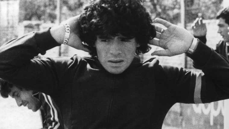 Muere Maradona | “Profe, tengo un amigo que es mejor que yo”: el día que un niño de 8 años llamado Diego Maradona llegó a Argentinos Juniors