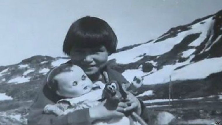 Los niños que Dinamarca sacó de Groenlandia para convertirlos en un experimento social (y las disculpas del gobierno danés)