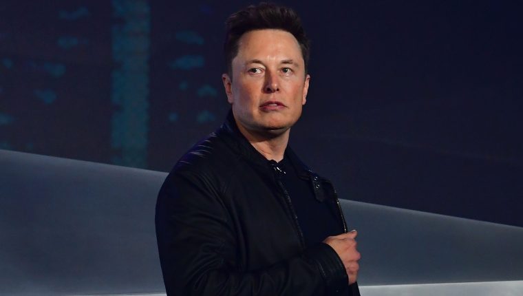 Elon Musk: Un problema con las empresas en EE. UU. es que hay demasiados graduados de escuelas de negocios que las dirigen