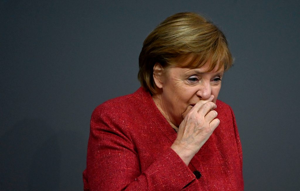 Video: al borde del llanto y en su “discurso más emotivo”, Merkel pide a los alemanes que se queden en casa durante Navidad