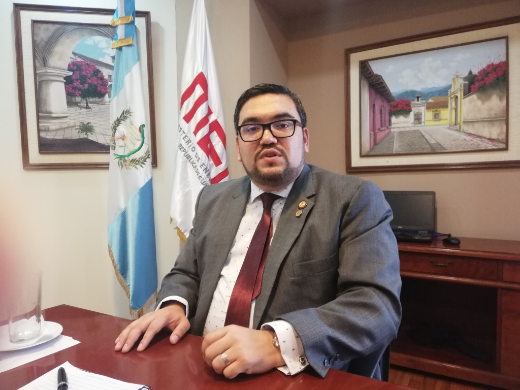 Alberto Pimentel, ministro de Energía y Minas