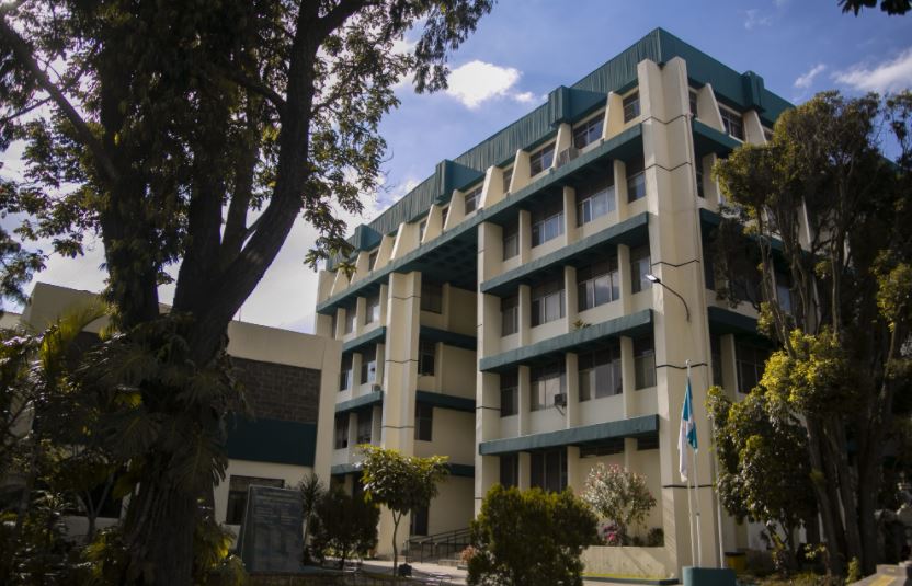 Activan alerta roja de Interpol contra cinco extranjeros vinculados a corrupción en el Ministerio de Energía y Minas de Guatemala