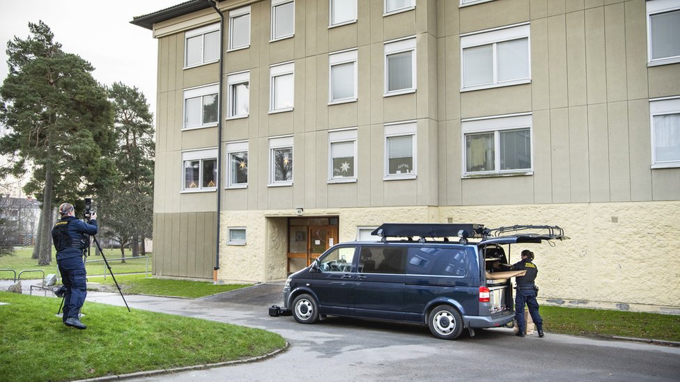 La mujer detenida en Suecia por encerrar a su hijo en un piso durante años