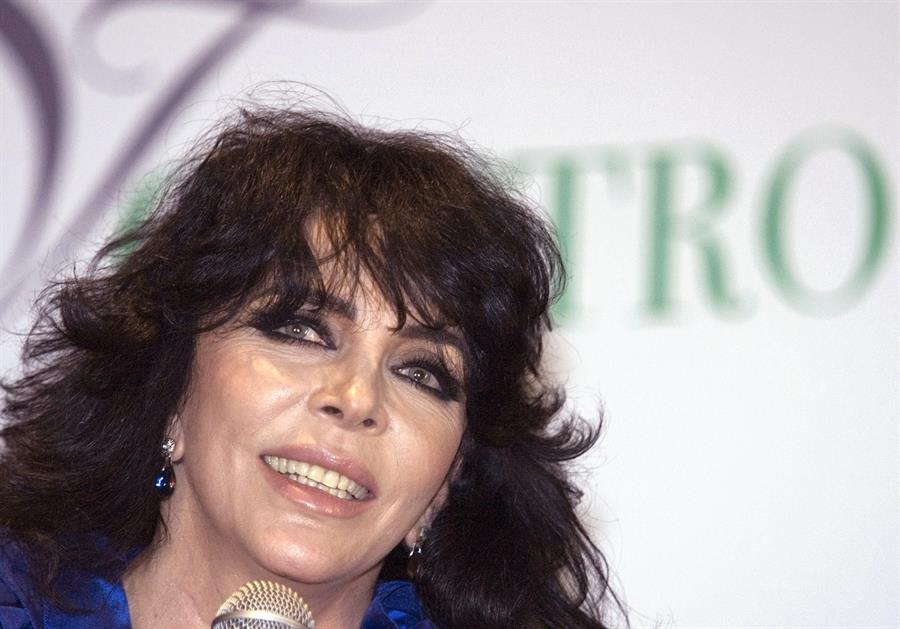 Verónica Castro fue hospitalizada de emergencia