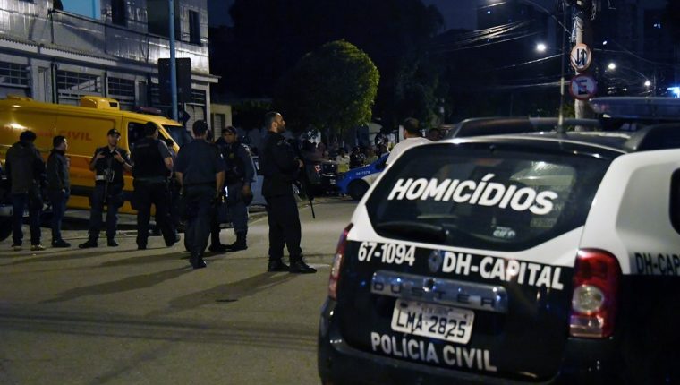 Jueza es asesinada por su expareja frente a sus hijas en Río de Janeiro