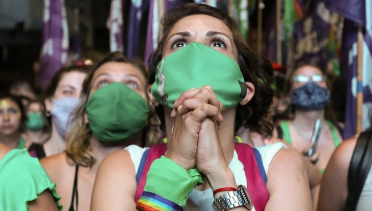 Aborto en Argentina: “Te condenan y te estigmatizan, es el prejuicio constante al que se ve sometida una mujer que decide no maternar”