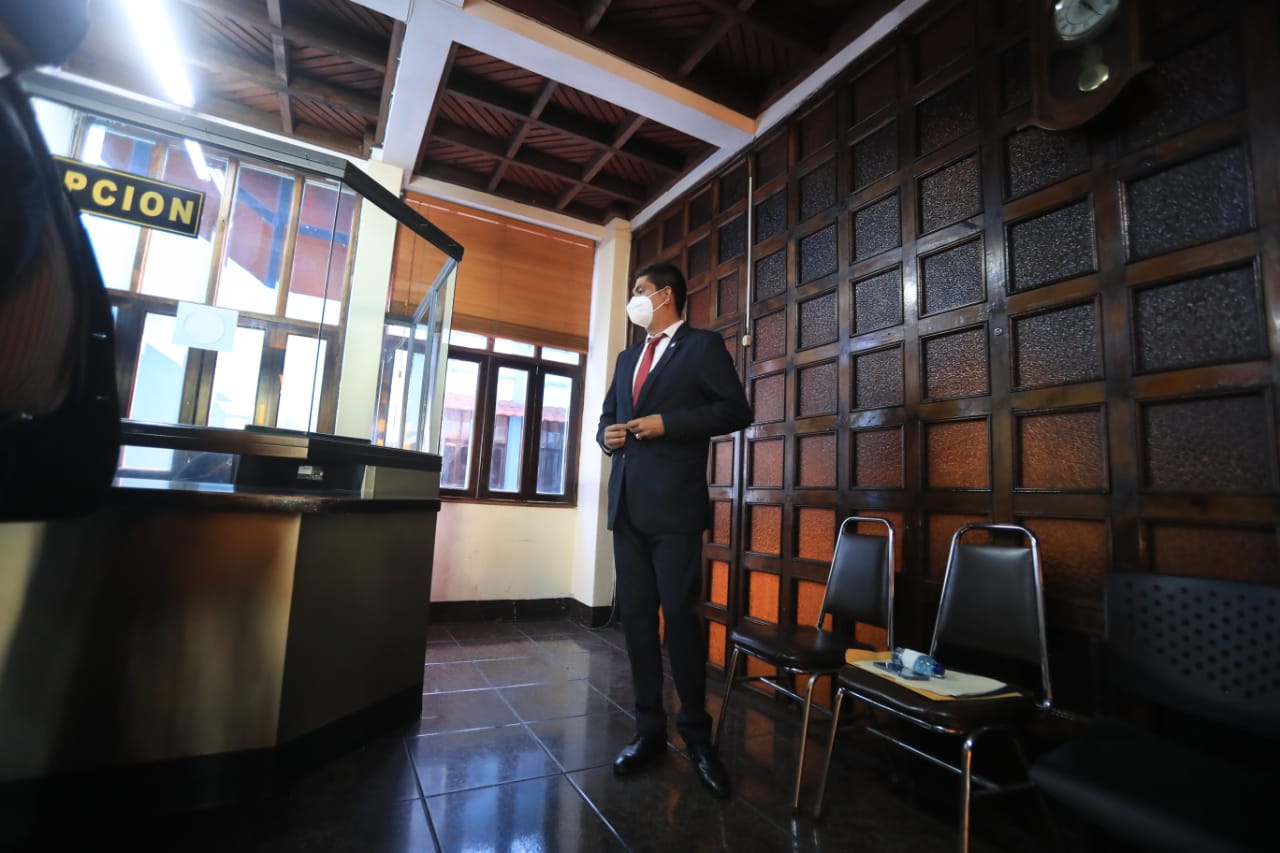 Mynor Moto: Abogados analizan si el magistrado con orden de captura tiene o no inmunidad