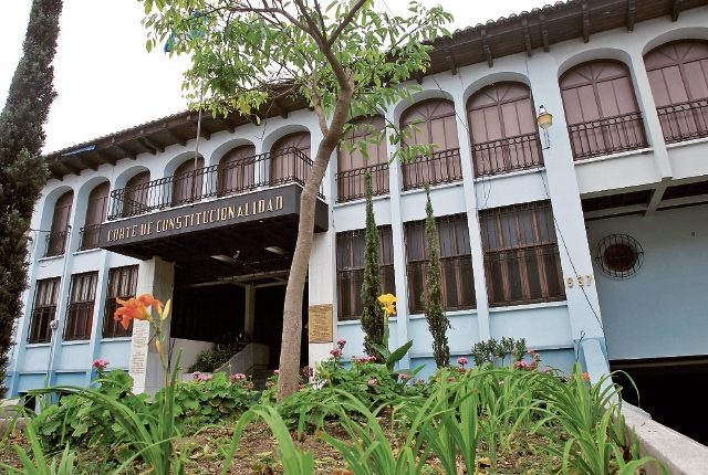 Jueza Aifán deberá repetir audiencia de reparación digna para dos colaboradores del MP en el caso Construcción y Corrupción