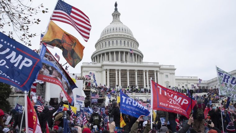 Un grupo de influyentes trumpistas financió el evento que acabó en la toma del Capitolio