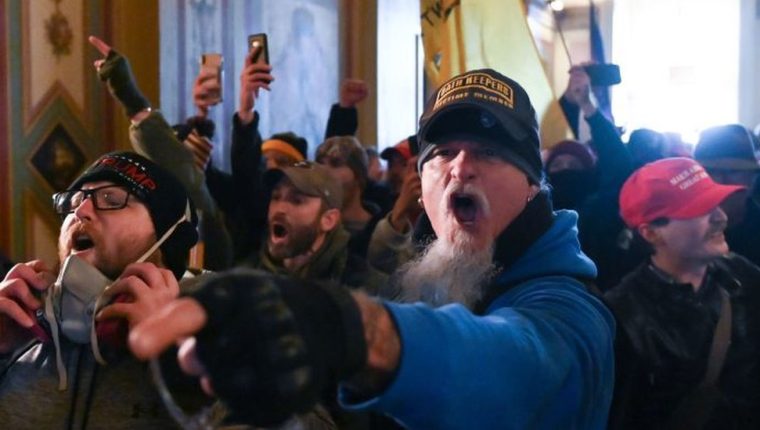 “Si esos manifestantes hubieran sido afroamericanos, ahora estaríamos hablando de&hellip;