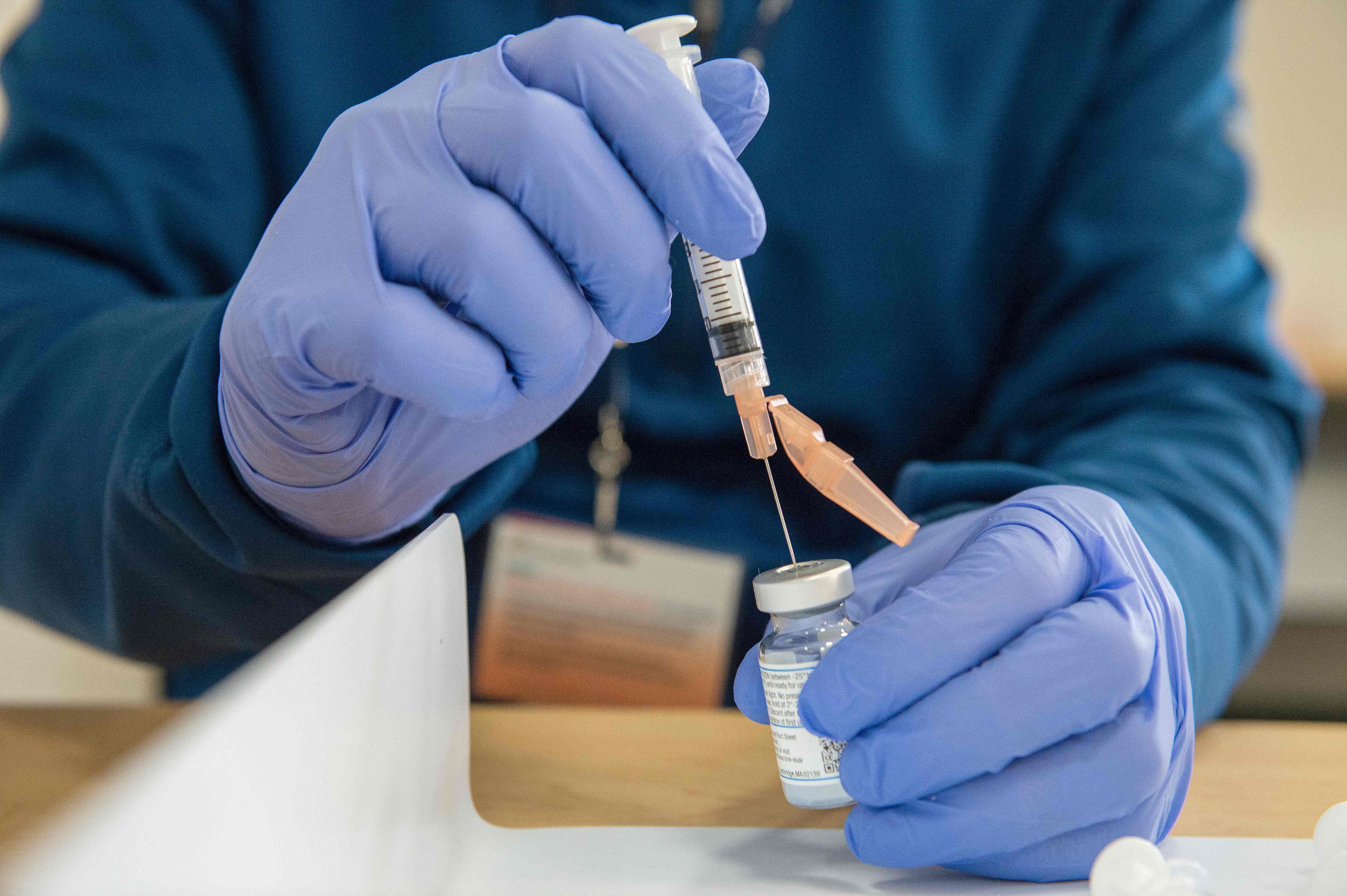 ¡No se deje engañar! Alertan sobre venta de vacunas falsas contra el coronavirus