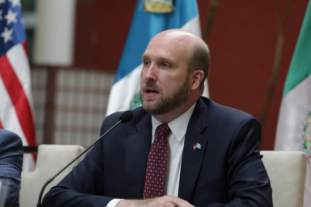 Estados Unidos reforzará apoyo para el combate al financiamiento ilícito y lavado de dinero en Guatemala