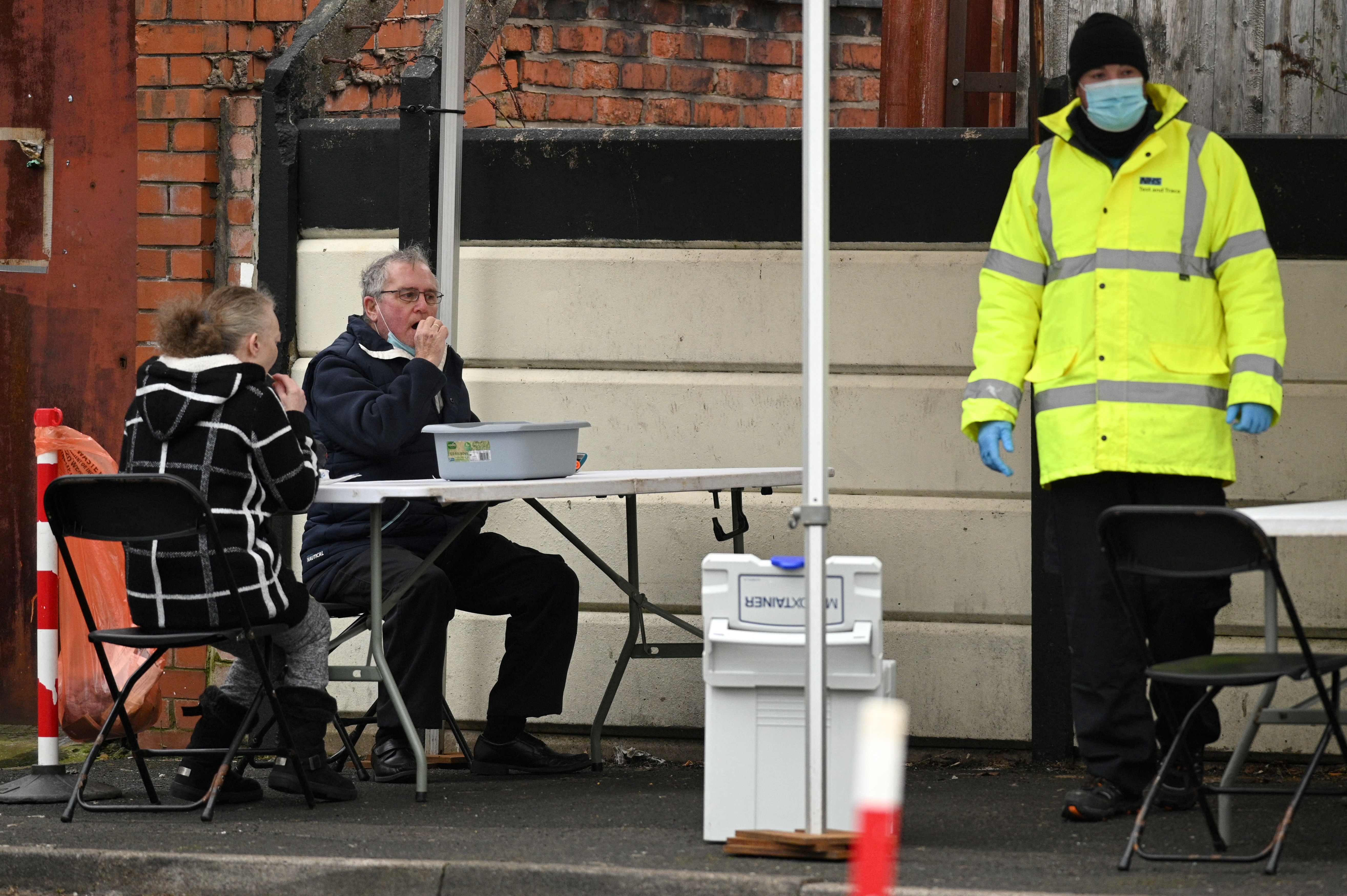 Esto se sabe de las temibles y más contagiosas variantes del coronavirus