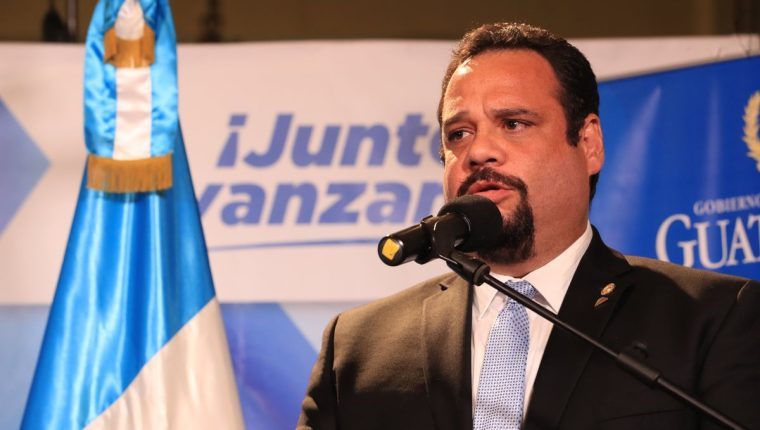 Fiscalía gestiona ante Interpol activación de notificación roja para capturar a los exministros de Comunicaciones y Cultura