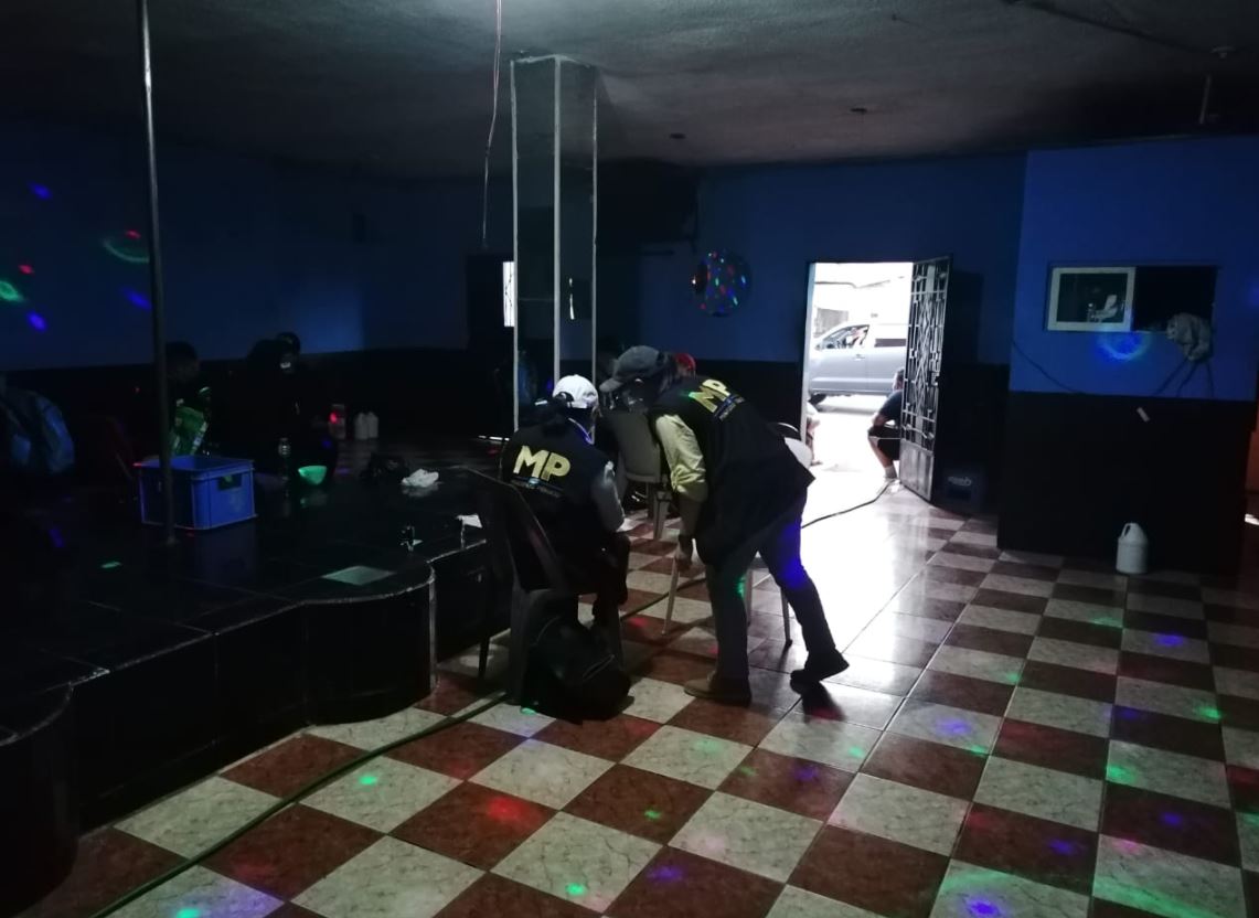 Menor de 16 años era explotada sexualmente en Escuintla y autoridades detienen a cinco personas por favorecer la prostitución