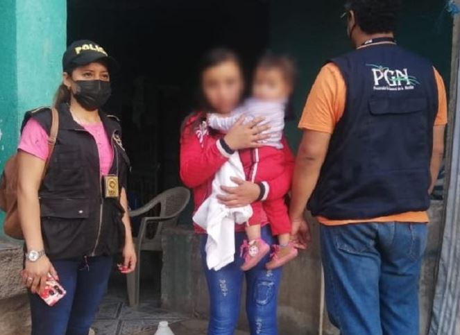 Capturan a presunto violador de adolescente y la rescatan junto a su bebé