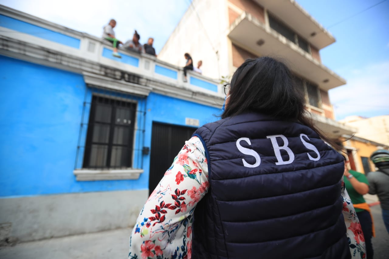 Adolescentes abandonan hogar de protección estatal entre reclamos de maltrato y retraso en audiencias