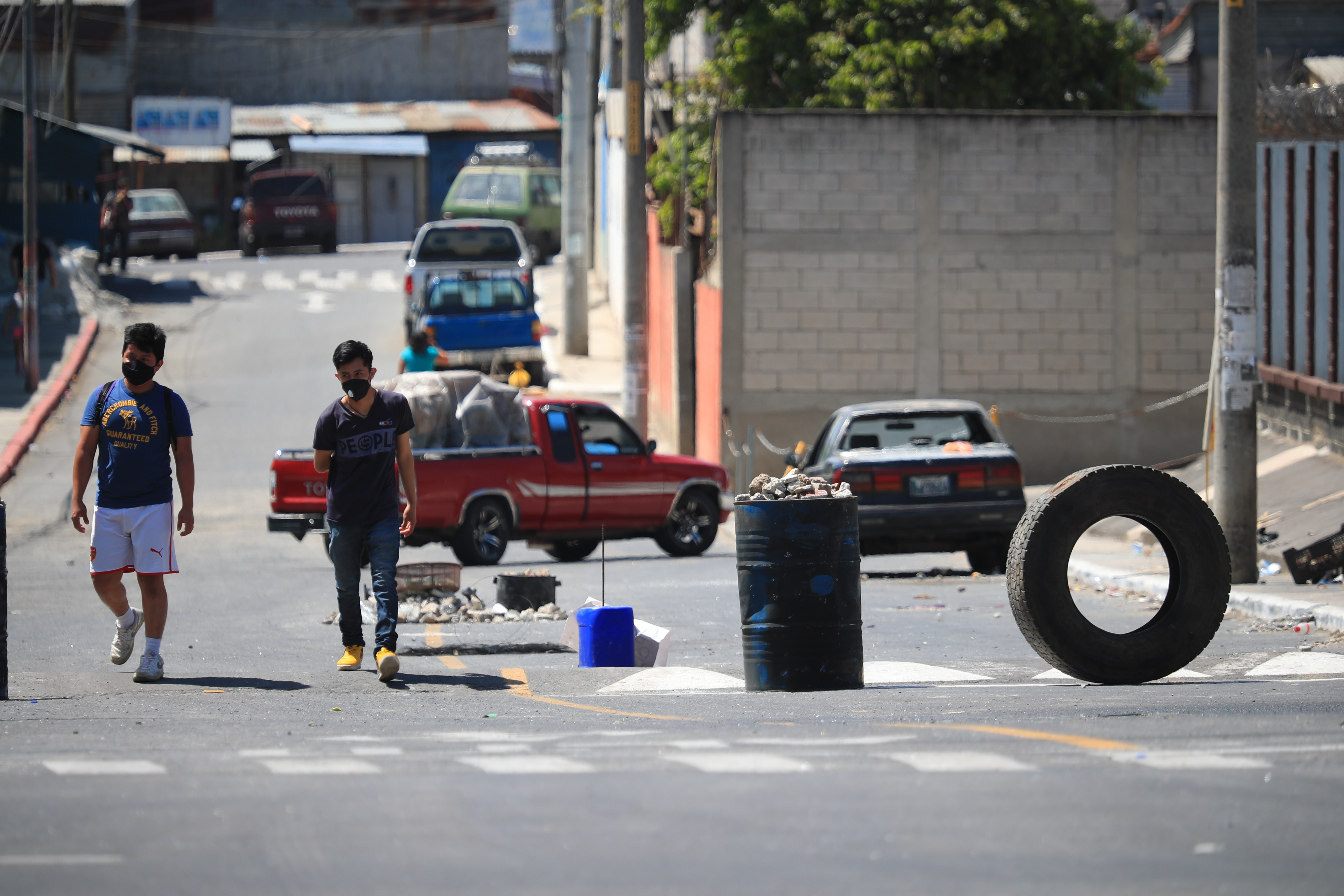 Vecinos de Nimajuyú continúan resguardando áreas verdes