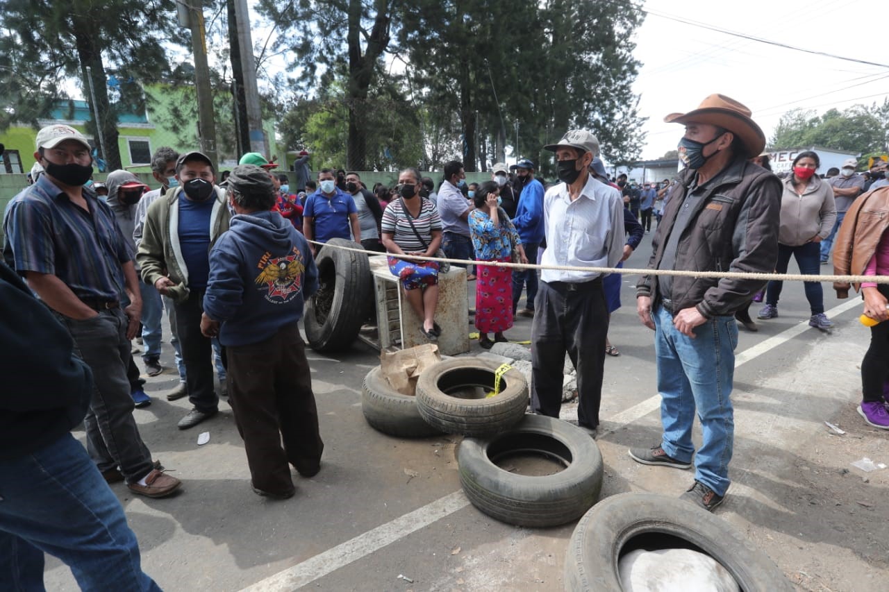 Aumento al pasaje del transporte público causa molestias en usuarios