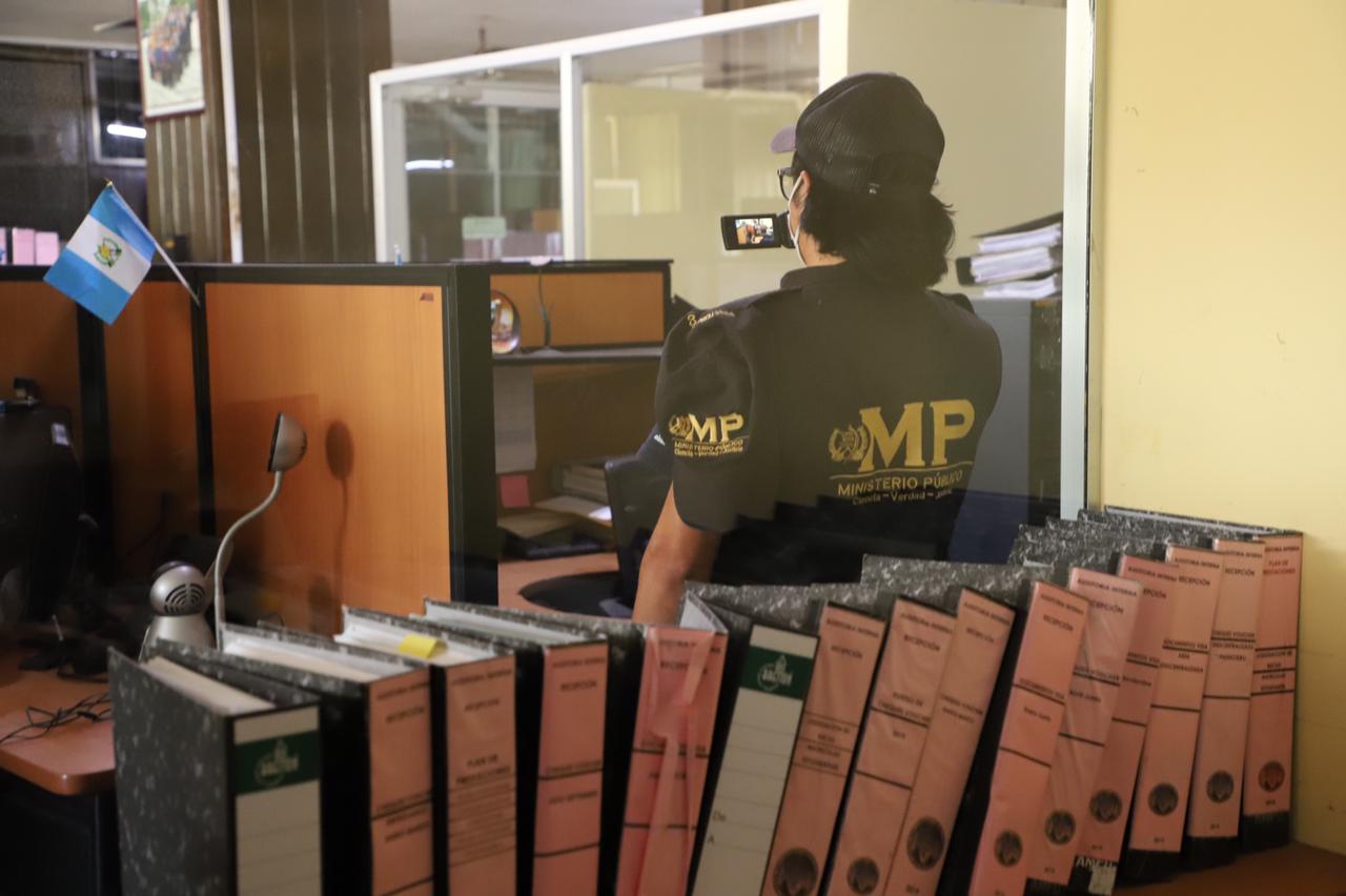 MP investiga saqueo de equipo tecnológico y archivos en dos edificios de la USAC