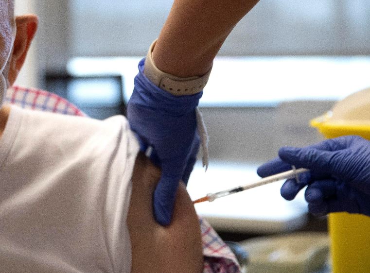 Sputnik V: Cuándo podrían venir a Guatemala las primeras dosis de la vacuna rusa