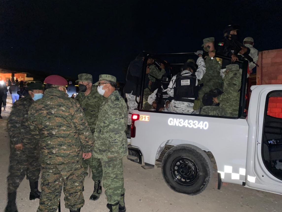 Seis soldados mexicanos que permanecían retenidos por vecinos de San Marcos, son liberados y entregados en la frontera