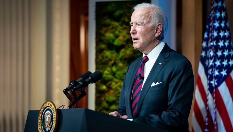 Cambio climático: Biden promete recortar las emisiones de CO2 de EE. UU. hasta en un 52% para finales de la década