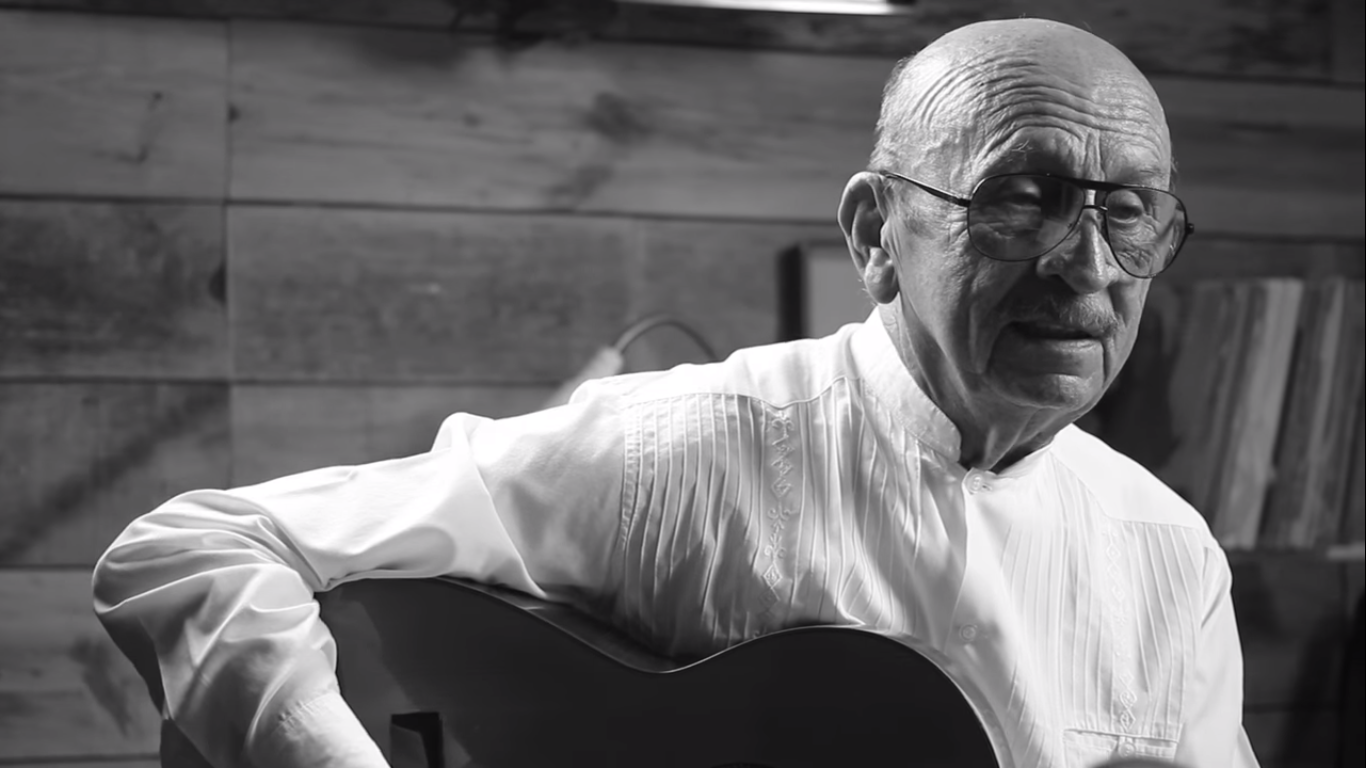 Fallece el cantautor mexicano Sergio Esquivel, a los 74 años