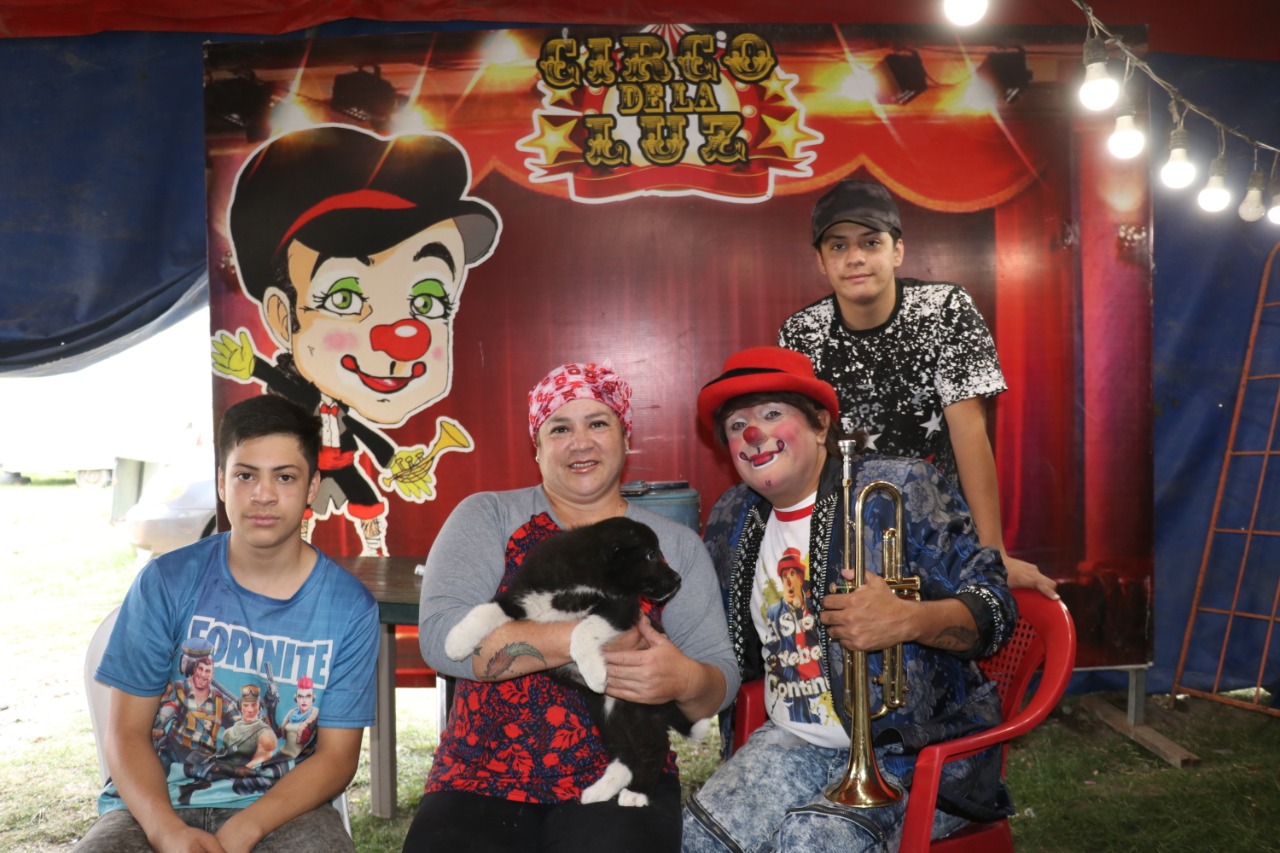 “El show debe continuar”: La filosofía de Peluzín ante una cadena de malas y peores noticias