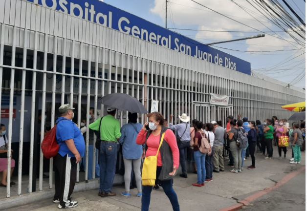 Debido a la alta demanda Hospital San Juan de Dios envía a pacientes dependientes de oxígeno a su casa y esto explica Salud